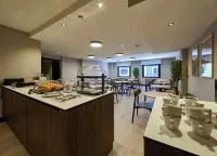 บี48 โอเบียโด โอเปรา - พร้อมอาหารเช้า
