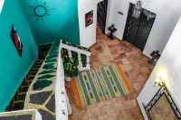 5-Bedroom Villa - 3 Mins Walk to the Beach