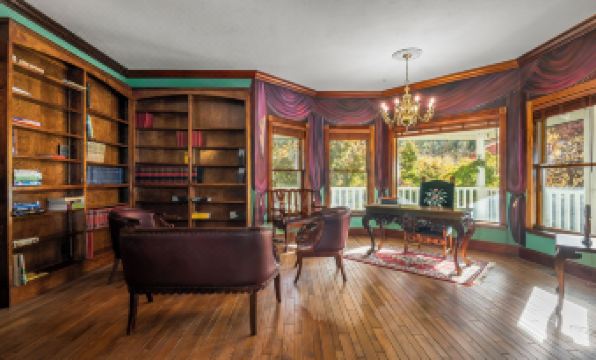 Luxary Castle & SPA near Skiing Resort