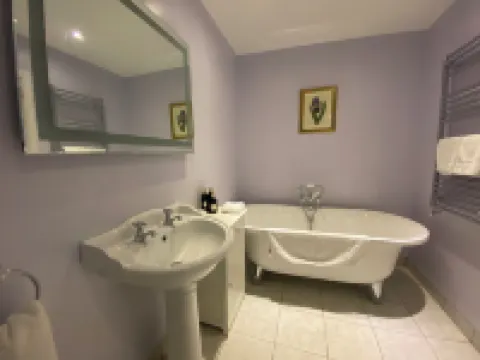 Ballyscullion Park Courtyard Cottages Hotels in Magherafelt