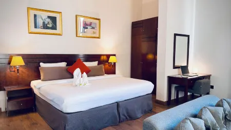 Le Jazz Hotel Отели рядом с достопримечательностью «Кувейтские башни»