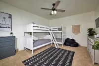 Seafoam Sanctuary - Close to beaches & amazing restaurants