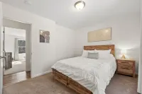 Charming 3-bedroom house with firepit and game room in gorgeous Harpers Ferry Hotels near Food Lion