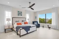 New!Luxurious & spacious waterfront 4 bedroom house in Marathon with endless fun Hotels in Marathon