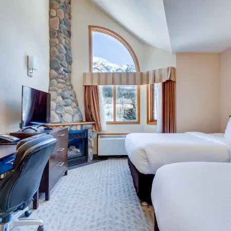 Chateau Canmore Hotels in Canmore