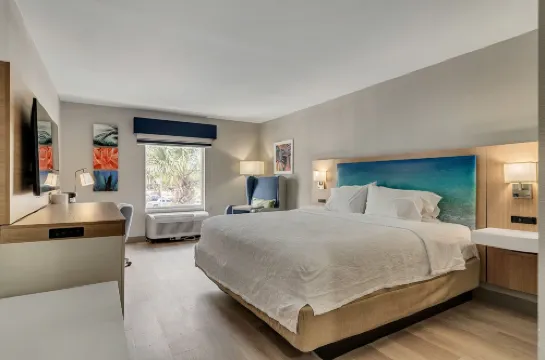 Holiday Inn Express & Suites Destin - Miramar Beach