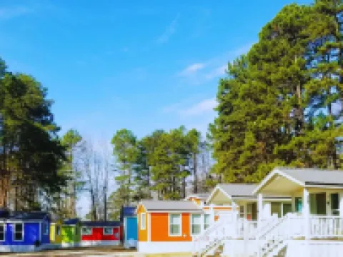 ロングコーブ リゾート ニア シャーロット エアポート スティール・クリークのホテル