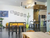 Auberge de Jeunesse HI Amiens Hotels in Amiens