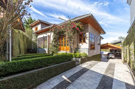 Pousada Saint Gallen Отели в г. Кампус-ду-Жордау