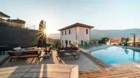 Kikonia Art & Suites - Ocean View