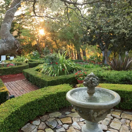Old Monterey Inn