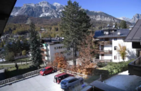 科爾蒂納丹佩佐杜埃維特之家