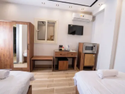 日與沙客棧 吉薩酒店