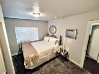Reflection Bnb - 3 Kings, 4 Tvs, 2 Baths, Garage