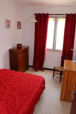 APARTMENT P2 SECOND FLOOR SEA VIEW NEAR THE BEACH