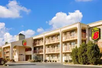 Super 8 by Wyndham Hermitage Nashville Hôtels à : Nashville