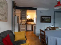 Charming mountain village house - 80 sqm Hotels in Valloire