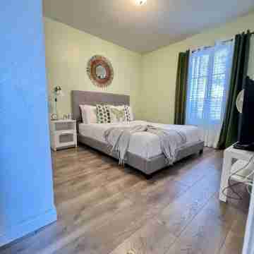 Private Studio 4 minutes from Strip !!! Rooms