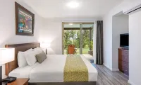 Fiji - Whyndham- Beachfront Resort- Denarau - 1 BR Hotels near JACKS OF FIJI BARAVI
