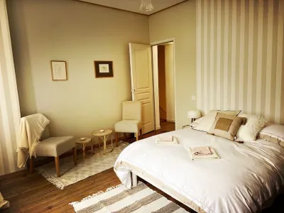Villa Sanderling - parking - terrace - fireplace- high standing Hotels in 