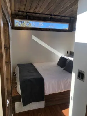 Cliffside Cabin #  3