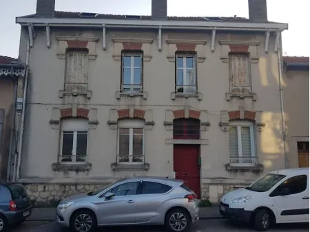 THE ROTTEN HOUSE Отели в г. Понт-а-Муссон