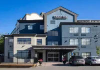 Prestige Aberdeen Lodge Kamloops Hotel dekat Hidden Valley Mobile Park