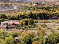 Overlook the valley, hike, wine taste, relax! 2BR Hotels in Cornville