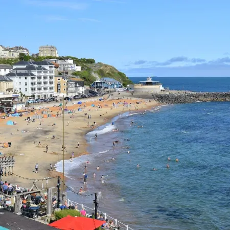 Best location in Ventnor, stunning sea views