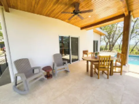 Ocean View Hilltop Villa with Infinity Pool 25 Minutes from Tamarindo