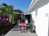 Air-conditioned lodge with swimming pool near Deshaies - WiFi