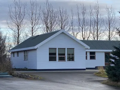 Luxury farmhouse w/hot tub Các khách sạn gần Barnafoss