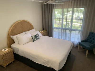 Private Luxury Villa with Resort Pool Hotels near Mission Beach Marketplace
