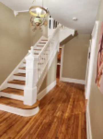 Waterfront 6 bedroom (8 beds) , 51/2 bath house in Summerside, Pei.