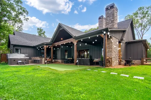 Stunning Views and Luxurious Outdoor Kitchen - Amazing Mountain Retreat