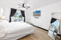 Poolside Paradise close to Clearwater 5br 2bath sleeps 12 with heated pool Hotels near Target