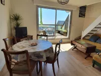 Duplex apartment with stunning sea view Hotels in Guidel