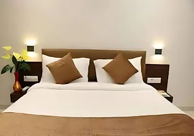 Hotel Cvr Grand Hotels near New Bridge