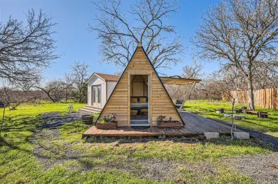 A-Frame cabin on 5 acres, just 20 mins from downtown Hotels near Circuit of the Americas