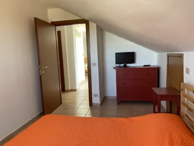 The Nest: Cozy attic room in quiet area Hotel in zona Cattedrale dei Santi Nazario Celso e Vittore