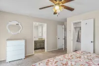 Charming 3-bedroom house central to everything in Edmond and handy to OKC Hoteles cerca de University of Central Oklahoma