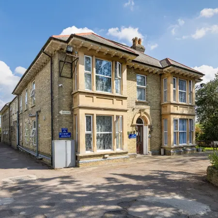 Shelford Lodge