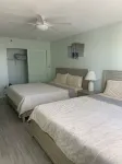 Beachfront Condo 3 Bedrooms/5 Beds/3 Bathrooms