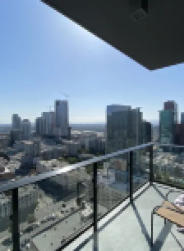 Downtown luxury high rises 派拉蒙酒店