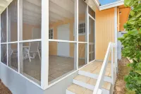 Ixora West - Views over Elizabeth harbor, beach access across the road.