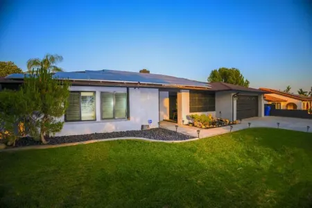 Tropical Oasis Retreat Pool/Jacuzzi/Game room/Bar