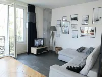 Magnificent apartment in character residence with swimming pool