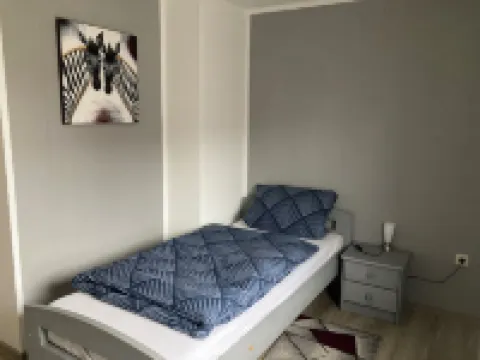 Spacious vacation home for up to 8 people very close to the North Sea coast