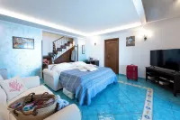 Casa NENNO with garden-solarium and beautiful view of the sea and the coast