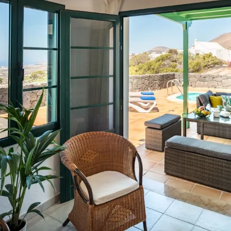 Luxury villa, swimming pool, sea views, A/C, BBQ, WIFI,